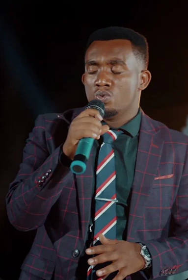 Isharah Alliance: Umuhanzi wa Gospel ukomeje gukora kumitima yabenshi ashyize hanze indirimbo nziza cyane