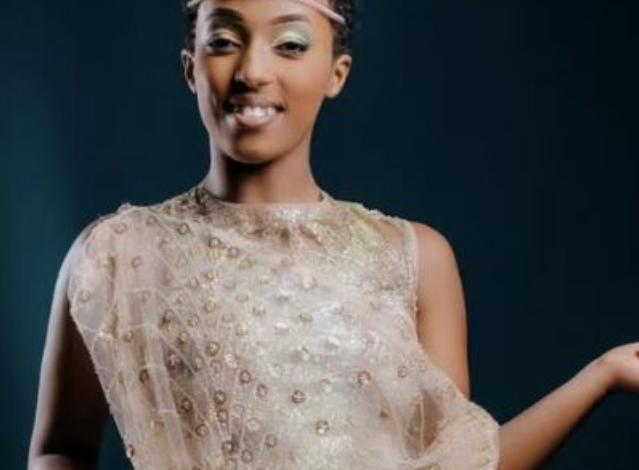 ARI KUMINUZA UMUZIKI MURI KENYA! ESE NI NDE WEGUKANYE UMUTIMA WA CHRYSO NDASINGWA BAGIYE KURUSHINGA?