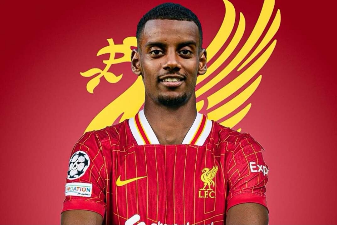 Kwerekeza muri Liverpool kwa Alexander Isak byatangiye gufata irange