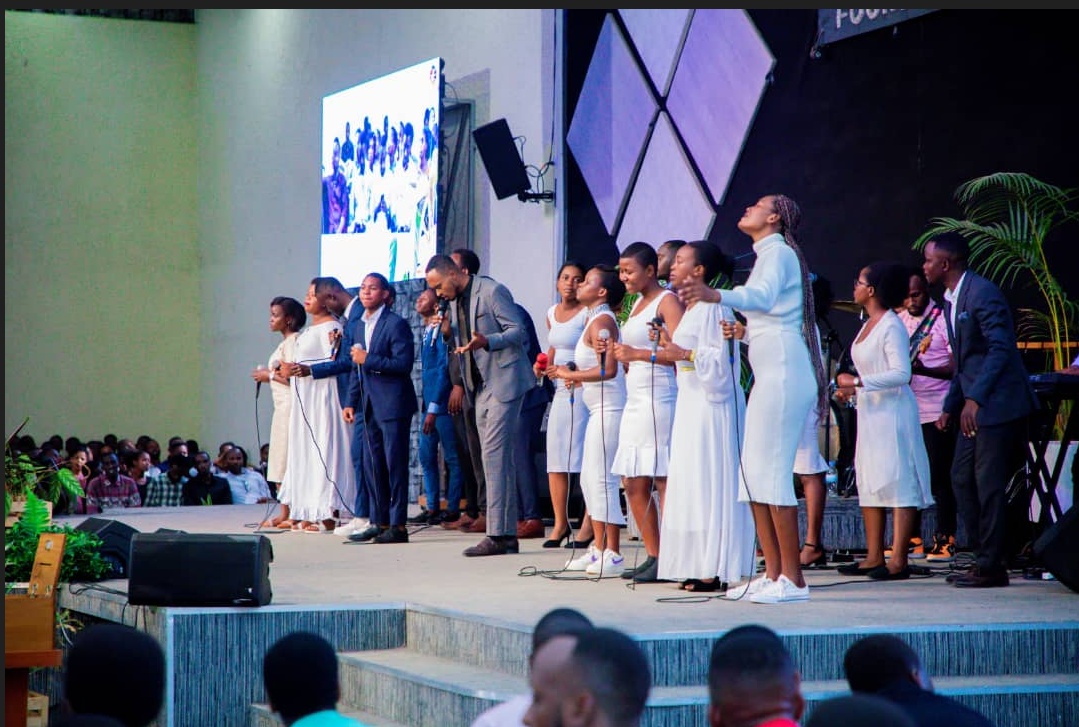 Nyuma yo gukora igikorwa cy’ubutwari itsinda ry’abaramyi Power of the cross bagiye gukora igitaramo bise “ Haracyari Ibyiringiro”