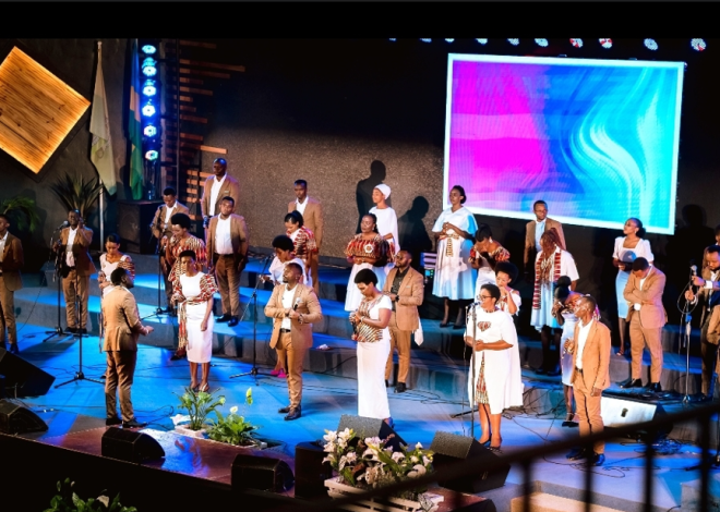 Ibihe birura isi iri kunyuramo ntibitwambure ubumuntu: Ubutumwa bukomeye New Melody yageneye abizera bose