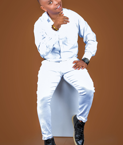 Imana yankoreye byinshi, Umuramyi I- Cyogere yatangaje ko agiye gushyira hanze Album ye yambere