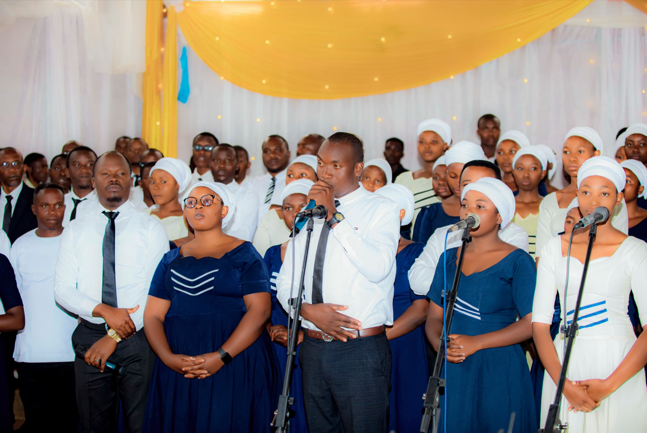 Korali Bethania iherutse gutaramira i Rusizi ihagirira ibihe byiza ndetse ihakura n’umukoro wo kuvugurura ingoro y’Imana isengeramo