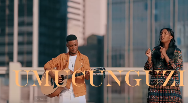 “Umucunguzi” Indirimbo nshya ya Serge Iyamuremye ft Miss Dusa ivuga ku ntsinzi ya Yesu n’agakiza ku bamwizera