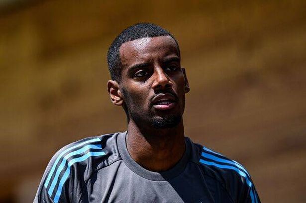 Alexander Isak yarakajwe bikomeye n’icyemezo cya Newcastle United