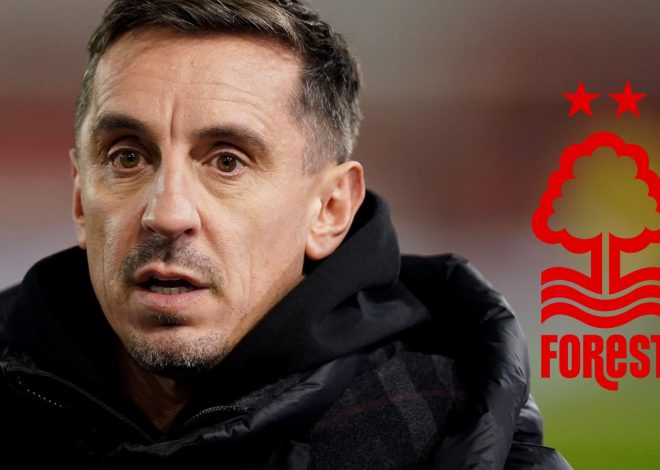 Gary Neville yangiwe kwinjira kuri sitade nyuma y’ibyo yatangaje