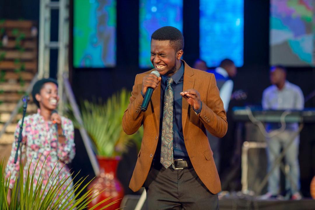 Indirimbo ya Jado Sinza “Nabaho” Igarukanye Amavuta: Worship Session Hamwe na Siloam Choir