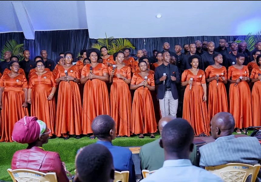 Korali Elayo ADEPR Gatenga ikomeje kurangwa n’umurava n’ubutumwa bunyura mu ndirimbo