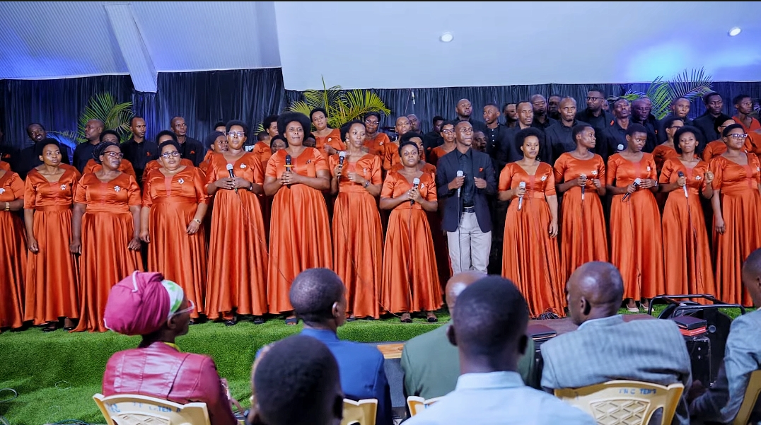 Korali Elayo ADEPR Gatenga ikomeje kurangwa n’umurava n’ubutumwa bunyura mu ndirimbo
