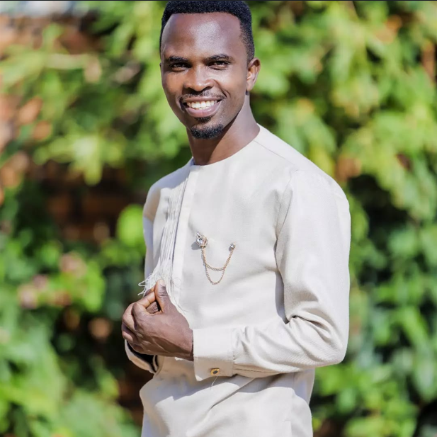Euphta wa New Melody yabwiye abakunzi be uburyo Imana ariyo itanga ubuzima mu bihe bigoye