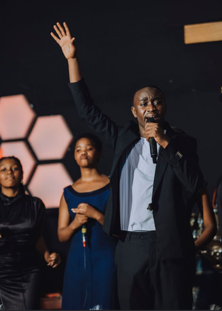 Kuba twizera Imana ntibivuze ko tugomba kuyirebera mu byo dukeneye kurusha ibyo yakoze, Byiringiro Gad yakebuye abizera bose