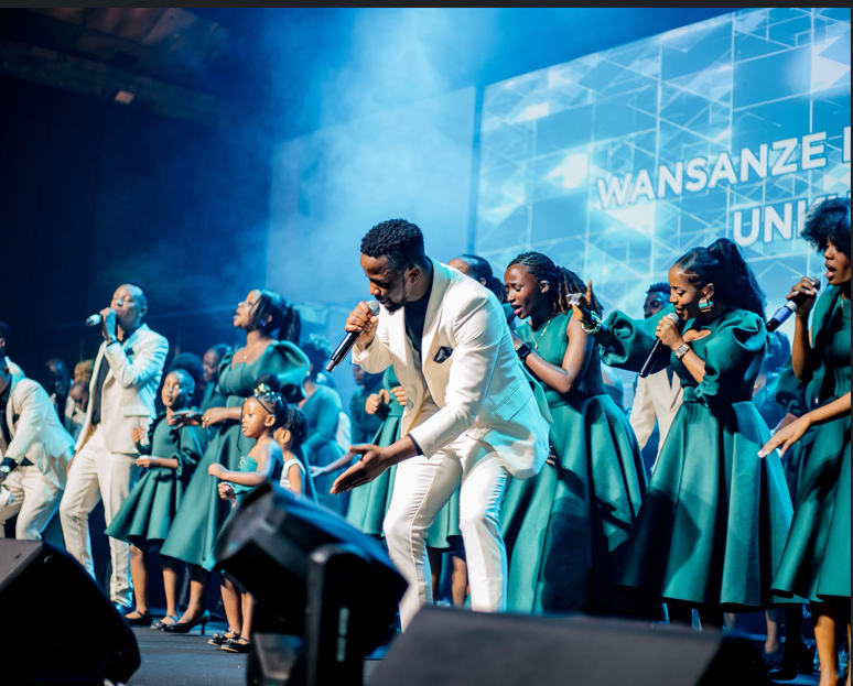 Nyuma y’imyiteguro ikomeye Elayono Worship Family baje gukora igitaramo Edition ya 2 bise “ Ndi uwe” bituma abantu benshi babyakiriramo agakiza