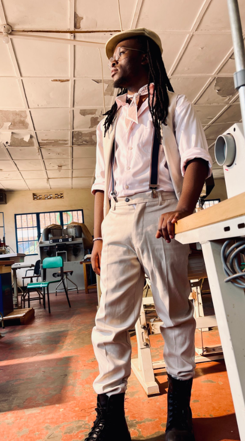 SEE Muzik yakoze indirimbo nshya yise “Ntacyo” ayigaragarizamo ubuhanzi buhanitse abinyujije mu njyana ya Afro- Salsa