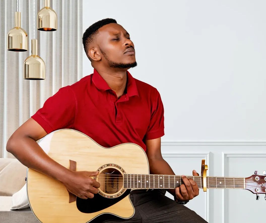 Umuhanzi Mutagoma akomeje gutanga umusanzu wihariye mu muziki wo kuramya Imana binyuze mu bihangano bishya