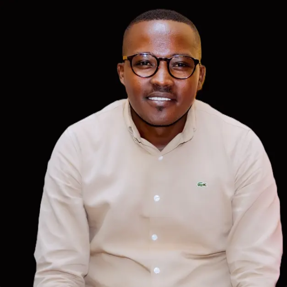 Abinyujije mu ndirimbo ye nshya “Bizasohora”, yongeye kwibutsa abantu bose ko isezerano ry’Imana ari ukuri ntakuka.