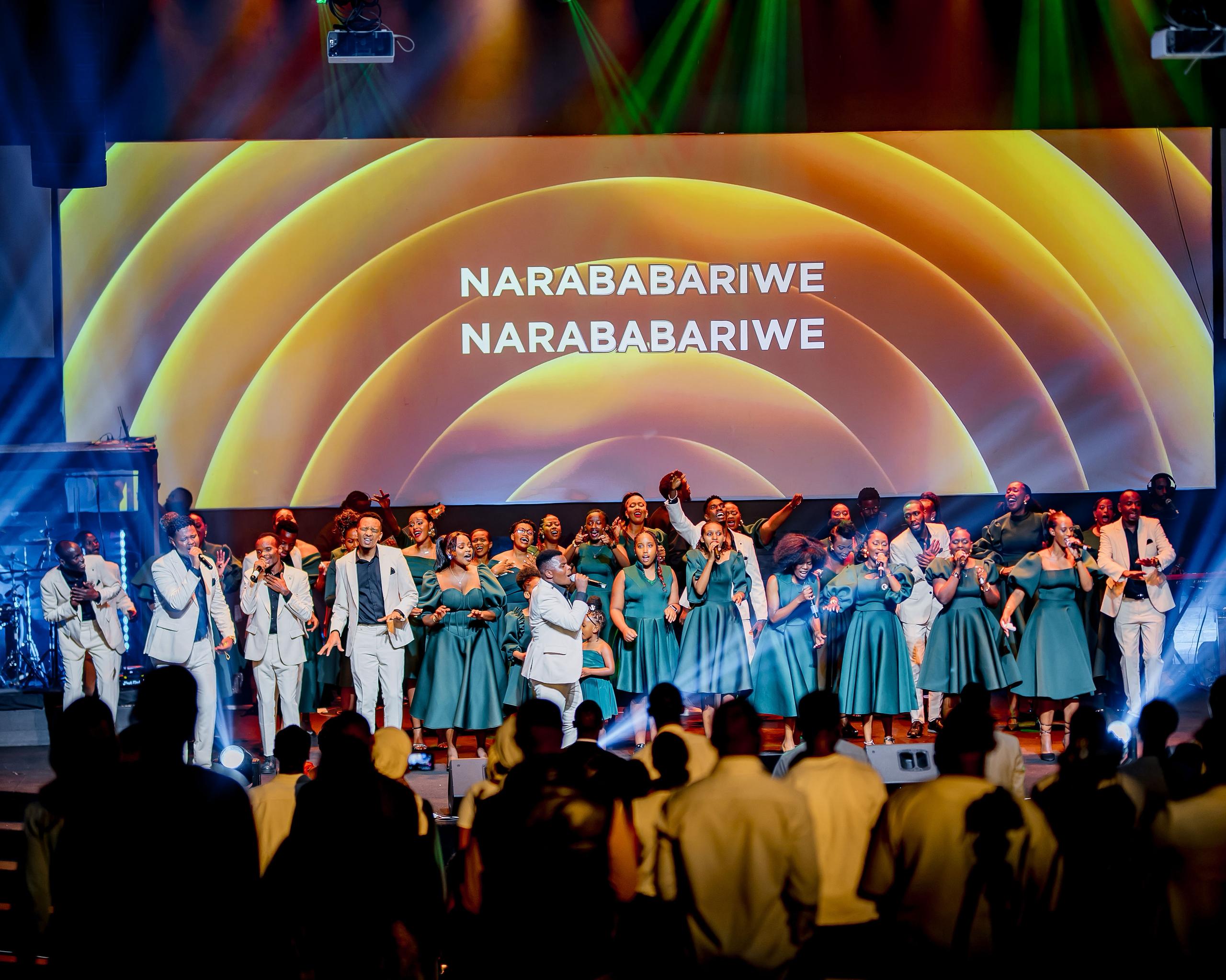 Amarira y’ibyishimo n’imitima 12 yakiriye Kristo mu gitaramo ‘Ndi Uwe Live Recording Concert – Edition 2’ cya Elayono Worship Family