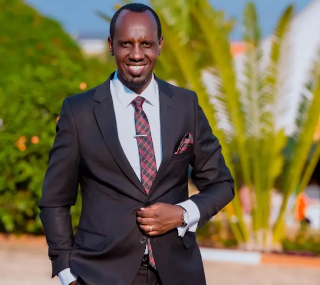 Ngoga Christophe Yongeye Guhamagarira Abizera Gusaba Kuyoborwa n’Imana Abinyujije mu Ndirimbo ‘Untware’