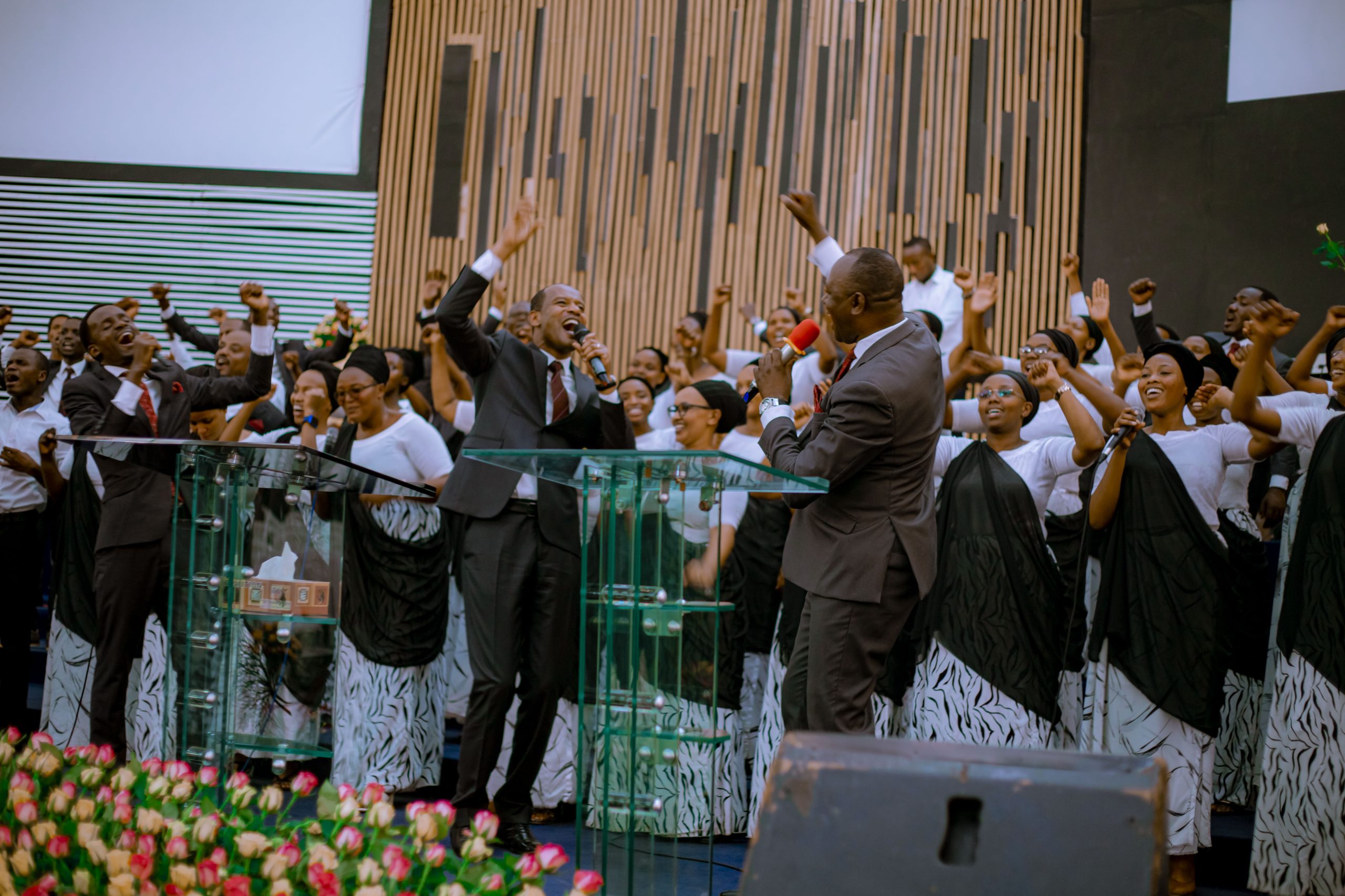 Ibisingizo Live Concert: Umwanya w’ivugabutumwa n’ijambo ry’Imana hamwe n’abashumba barinze ubuhamya bwabo neza