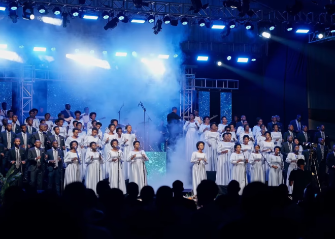 Rehoboth Choir yashyize hanze indirimbo nshya “Turashima Imana” ishimangira agakiza nk’impano y’Imana