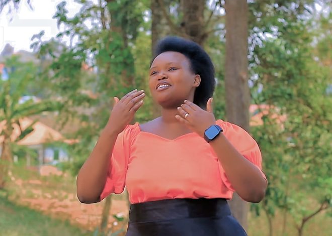 Ntuzibagirwe ineza y’Imana”  Ubutumwa bukomeye bwa Elina Niyegana mu ndirimbo nshya