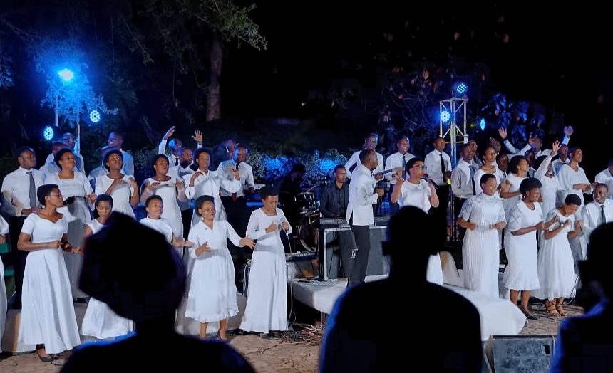 Abakunzi b’indirimbo zihimbaza Imana bahamagariwe kutazabura muri Dove hotel mu gitaramo cy’amateka
