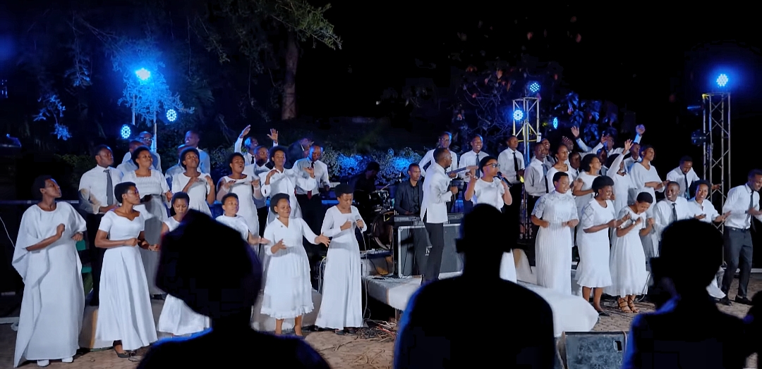Abakunzi b’indirimbo zihimbaza Imana bahamagariwe kutazabura muri Dove hotel mu gitaramo cy’amateka
