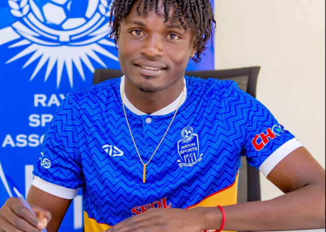 Umukinnyi witwa Bingi Belo avuga ko yazinutswe ikipe ya Rayon Sport bitewe n’agahinda yamuteye