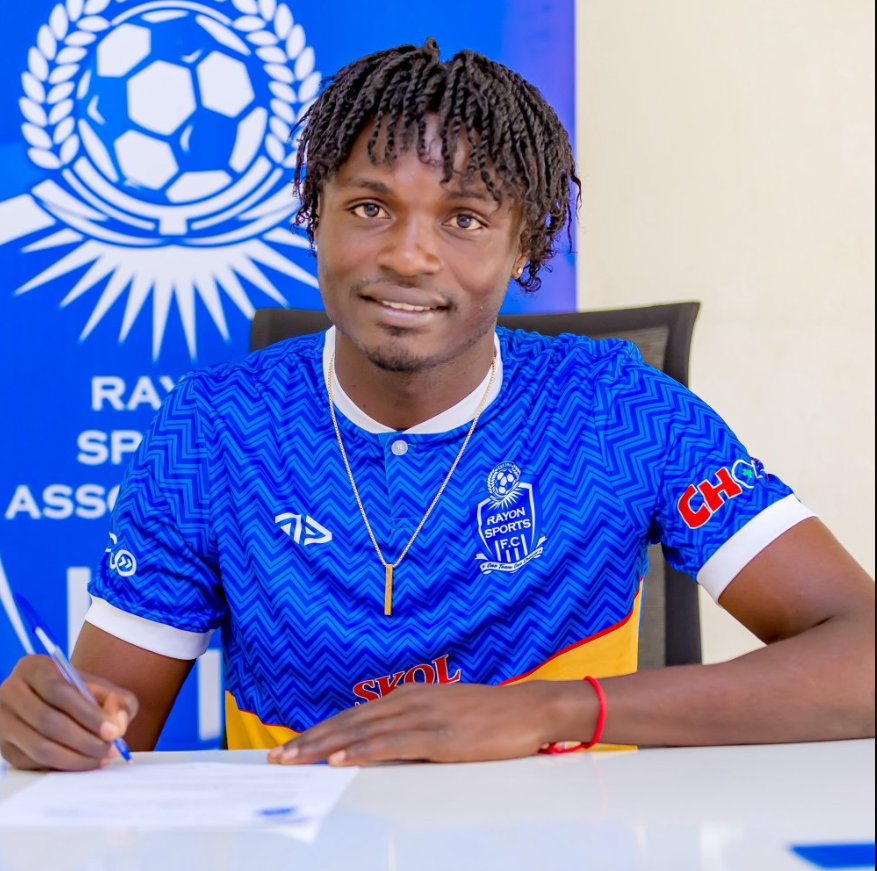 Umukinnyi witwa Bingi Belo avuga ko yazinutswe ikipe ya Rayon Sport bitewe n’agahinda yamuteye