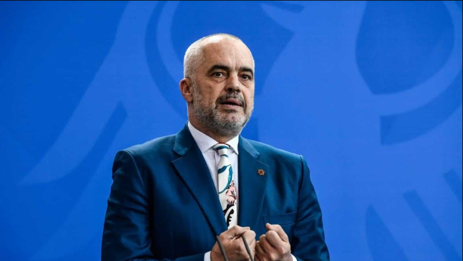 Ikoranabuhanga rya AI ryatangiye kwegurirwa zimwe mu nshingano zakorwaga n’abantu, aho AI yagizwe minisitiri muri Albania
