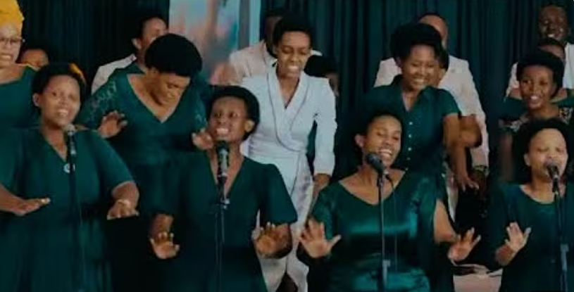 “Mfite Ibyiringiro” indirimbo nshya ya Korale Faradja irimo guhembura no Gukumbuza ijuru benshi