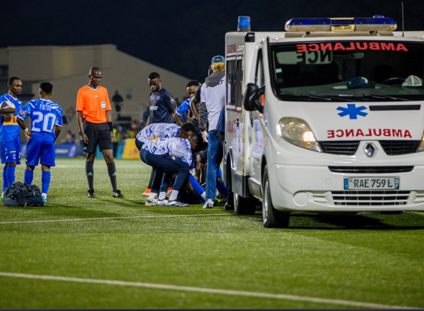 Rutahizamu w’ikipe ya Rayon Sport Ndikumana Asman nyuma yo kugira imvune ashobora kumara amezi atatu adakina