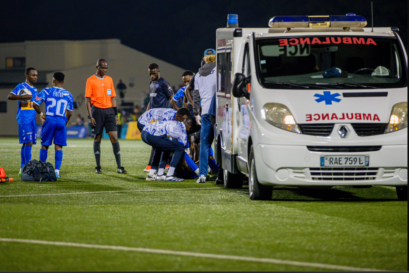Rutahizamu w’ikipe ya Rayon Sport Ndikumana Asman nyuma yo kugira imvune ashobora kumara amezi atatu adakina