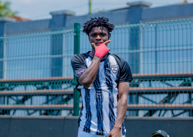 Umukinnyi Memel Dao ukinira ikipe ya APR FC yatanze ubutumwa bukomeye ku ikipe ya Pyramids Fc bitegura guhura muri C AF Champions League
