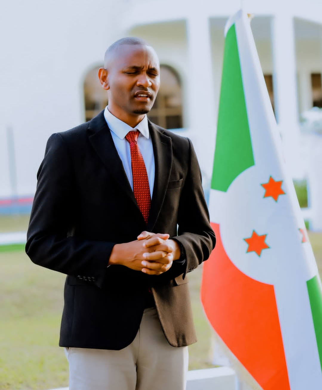 Uko imyaka 25 ya Fabrice Nzeyimana mu muziki wa Gospel yahindutse ubuhamya bukomeye