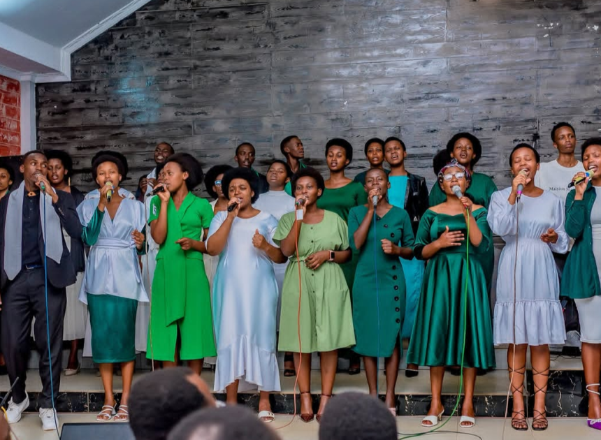 Anointed Family Choir yahaye abantu bose Ubutumwa bw’ihumure mu ndirimbo “Inguma”