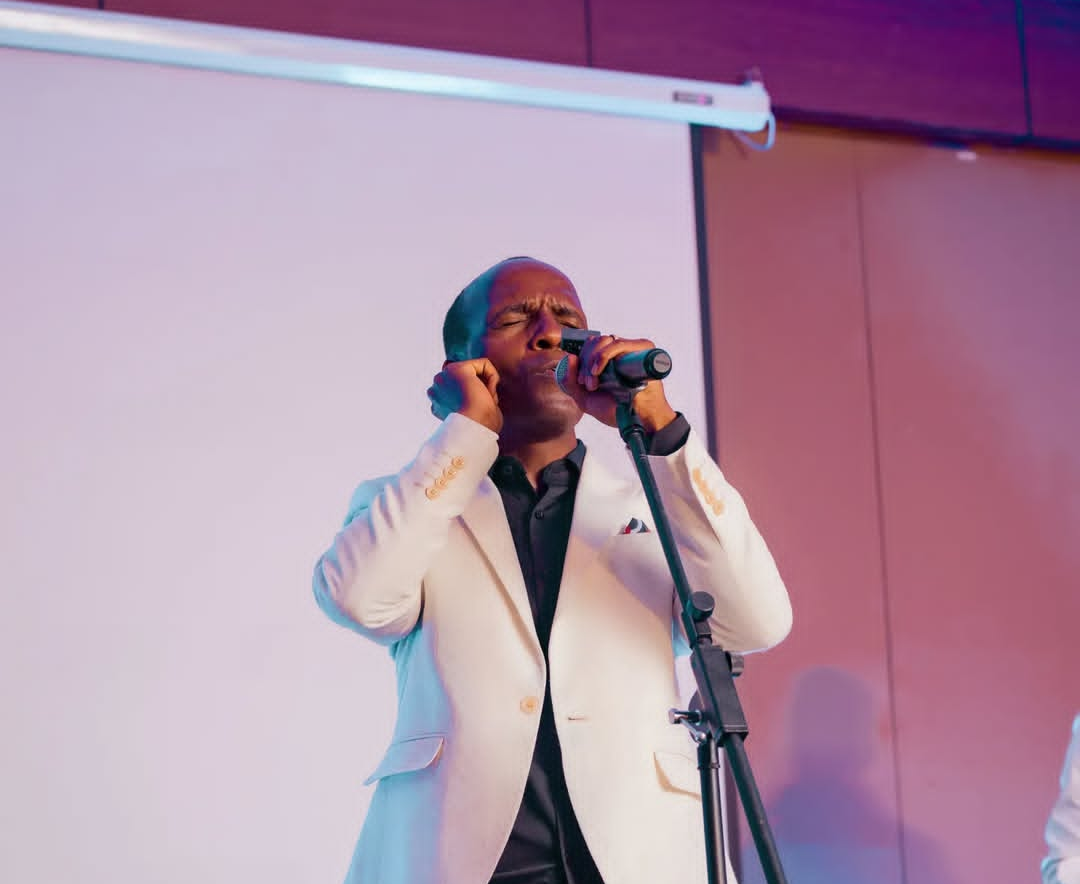 Indirimbo za Alex Dusabe  zigiye kongera gucana umuriro mu gitaramo cy’amateka