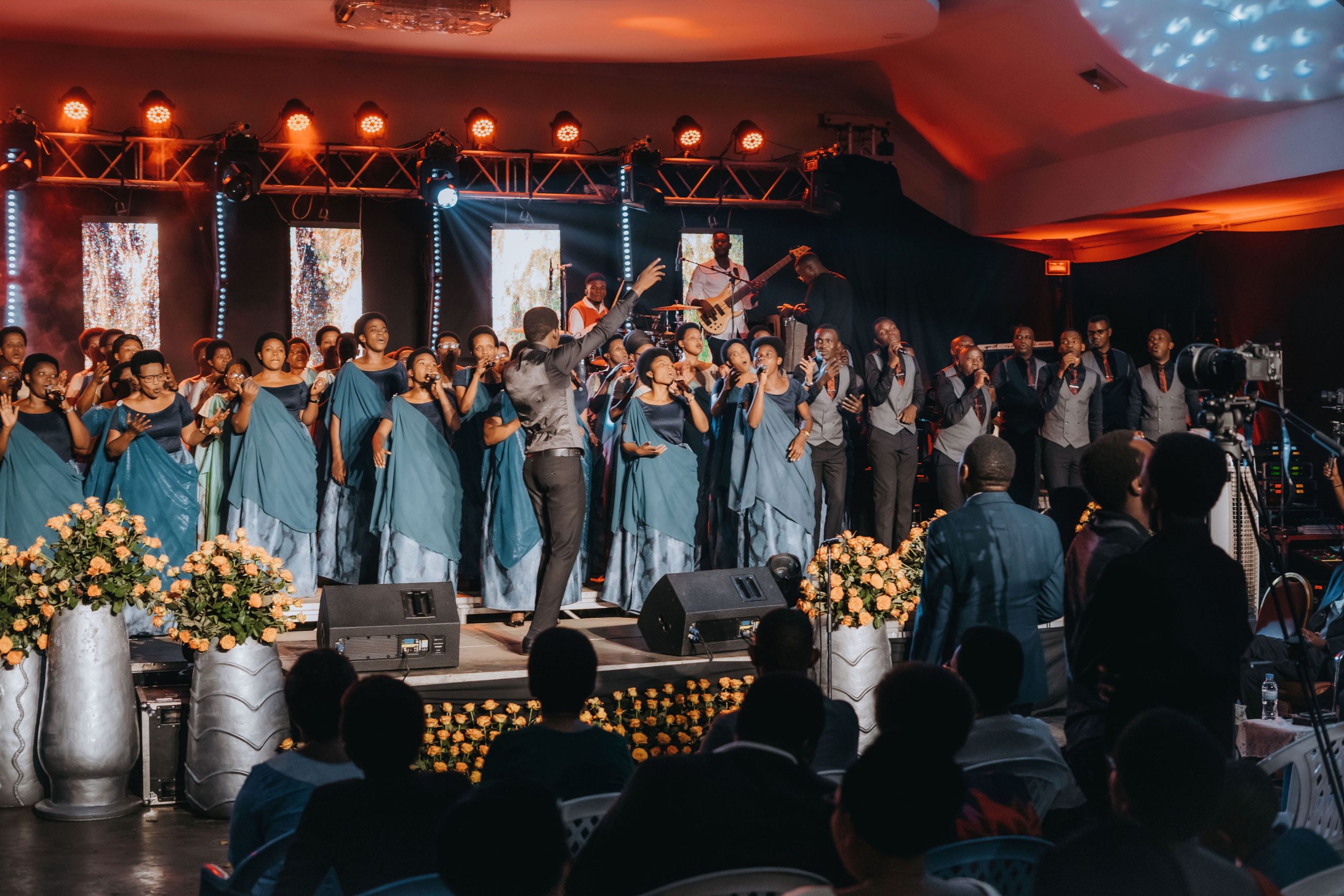 Simuruna Choir ADEPR Kiyovu igiye kumara icyumweru cyose yibereye mu bwiza bw’Imana