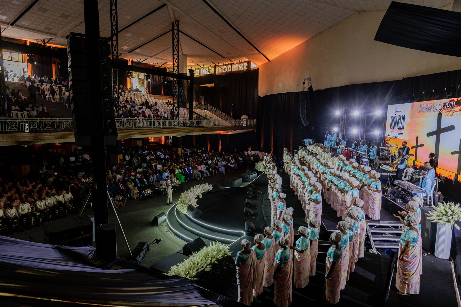 Umunsi wa mbere w’Ibisingizo Live Concert Chorale Baraka yahacanye umucyo