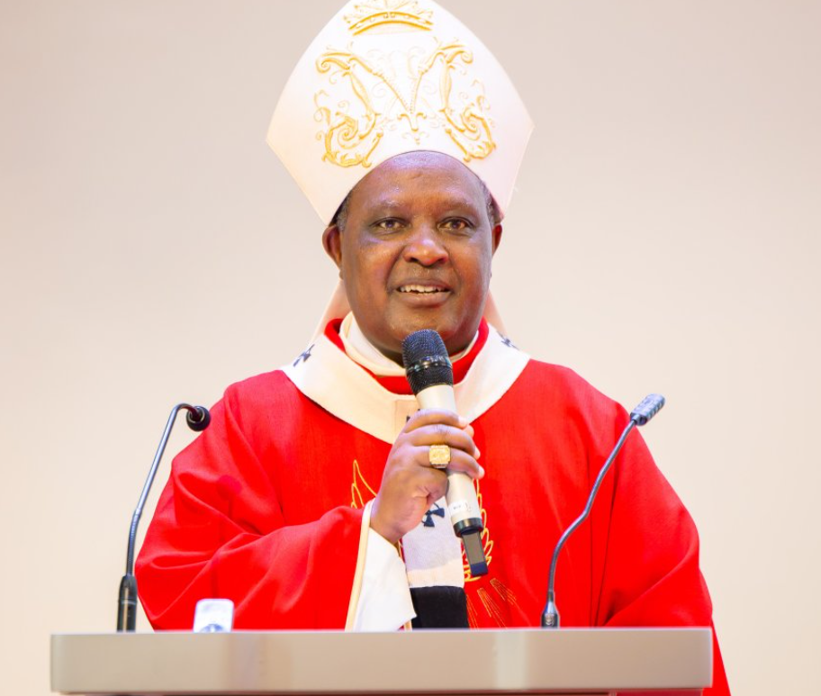 Uburezi ni ngombwa kuko ni umurage ukomeye bukanatuma umuntu agira ubushobozi bwo gukora byinhsi binyuranye_Antoine Cardinal Kambanda