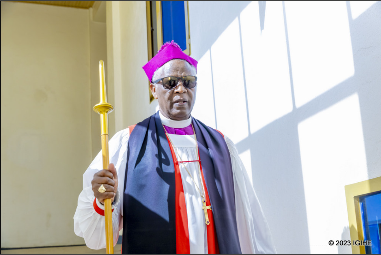 Musenyeri Mbanda yavuze ku mvururu ziri mu itorero ry’Angilikani