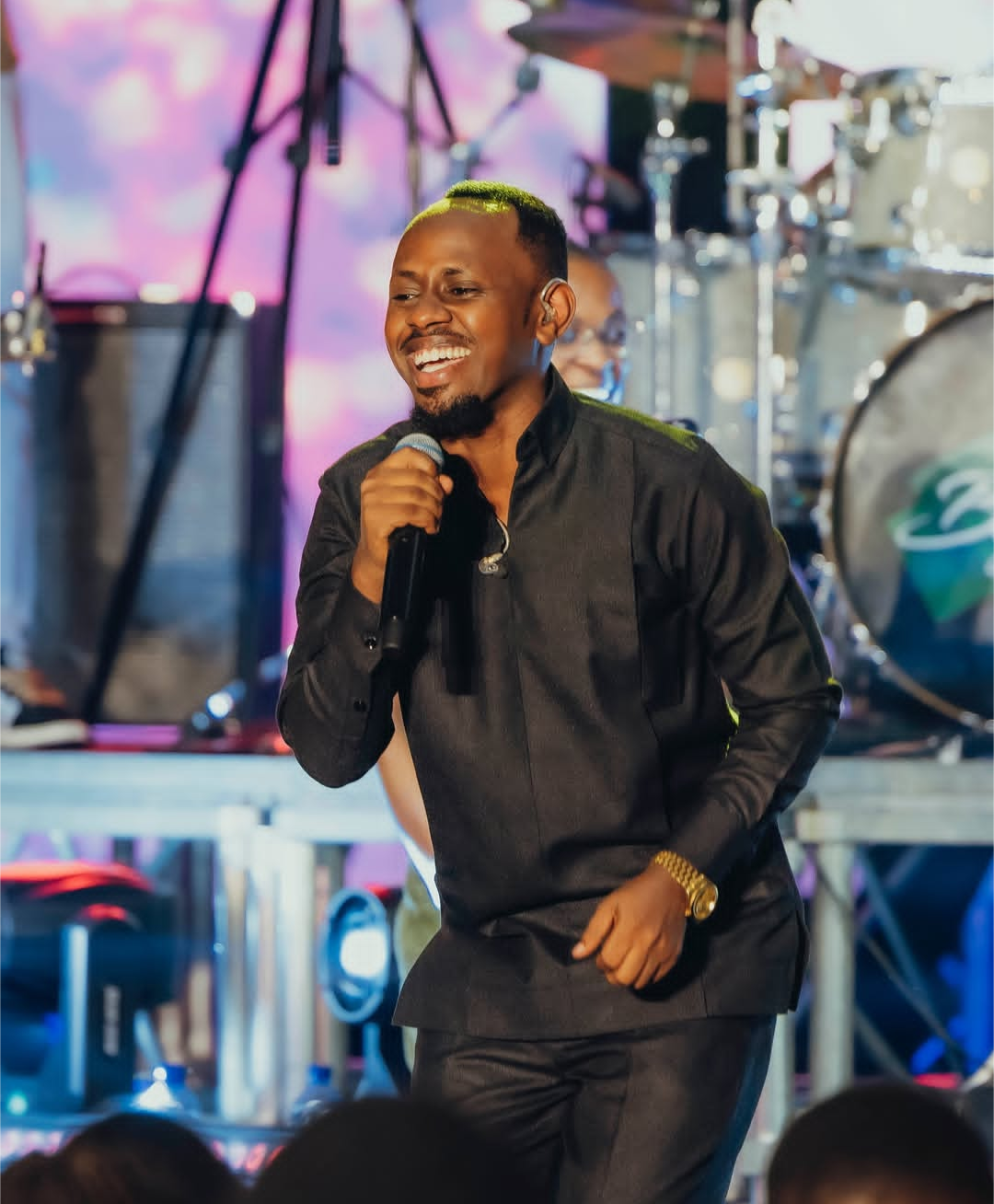 Prosper Nkomezi ugeze kure album nshya, yiteguye gutaramira i Kigali muri The Spirit of Revival