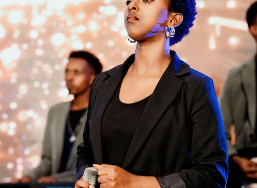 Ubufatanye bw’abaramyi babiri Kanyana Rhoda na Savant Ngira busobanuye ikintu gikomeye mu muziki wo kuramya