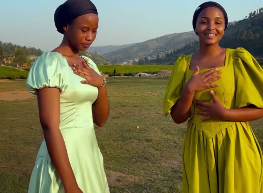 Gabriella and Dorcas itara rigiye kumurikira abaramyi bakiri bato muri Gisenyi