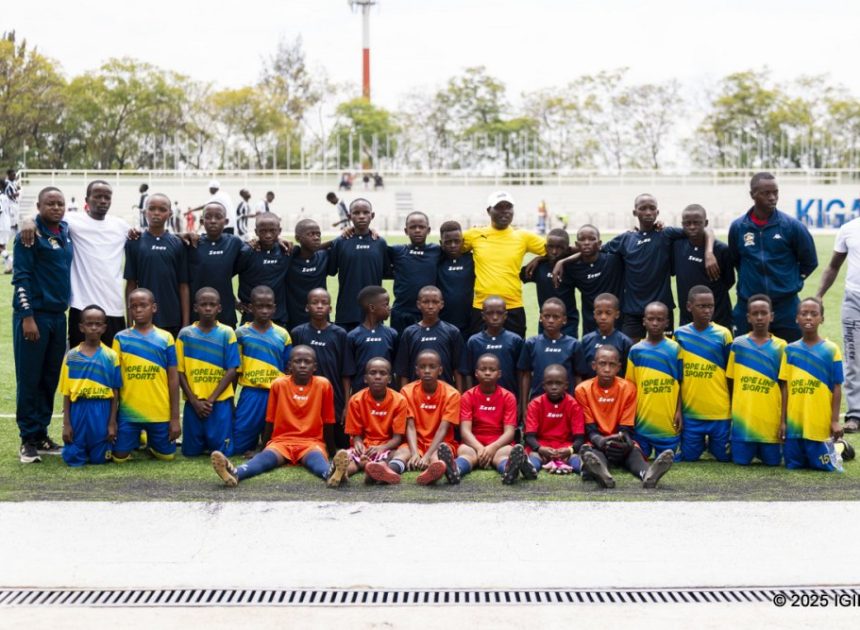 Intare FC yamaganye uwitwikiraga umutaka wayo agacucura abaturage