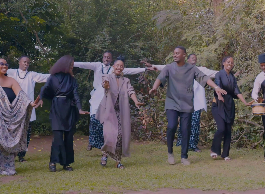 Josh Ishimwe yakiriye Mimi Mutanu ashima Imana abinyujije mu njyana gakondo