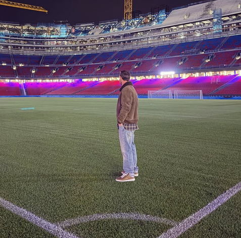  Lionel Messi nyuma y’uko agaragaye yasubiye kwa Fc Barcelona haribazwa niba yaba agiye gusubirana n’iyi kipe?