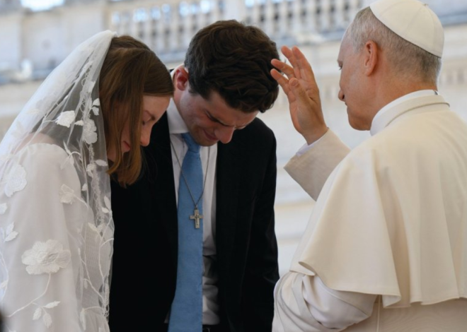 Umushumba wa Kiliziya Gatolika Yashimangiye Umabare Umuntu Agomba Gushyingiranwa na Bo_Iteka Rya Papa Léon XVI