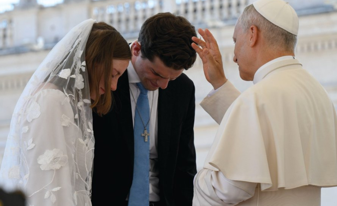 Umushumba wa Kiliziya Gatolika Yashimangiye Umabare Umuntu Agomba Gushyingiranwa na Bo_Iteka Rya Papa Léon XVI