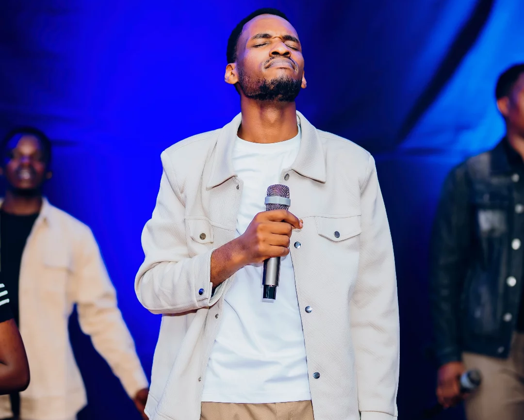 Umuramyi Gad Iratumva  wuzuye Ubuntu bw’Imana yatangaje ibihe byiza byo gusoza umwaka