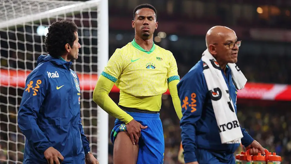 Myugariro wa Arsenal yagize imvune